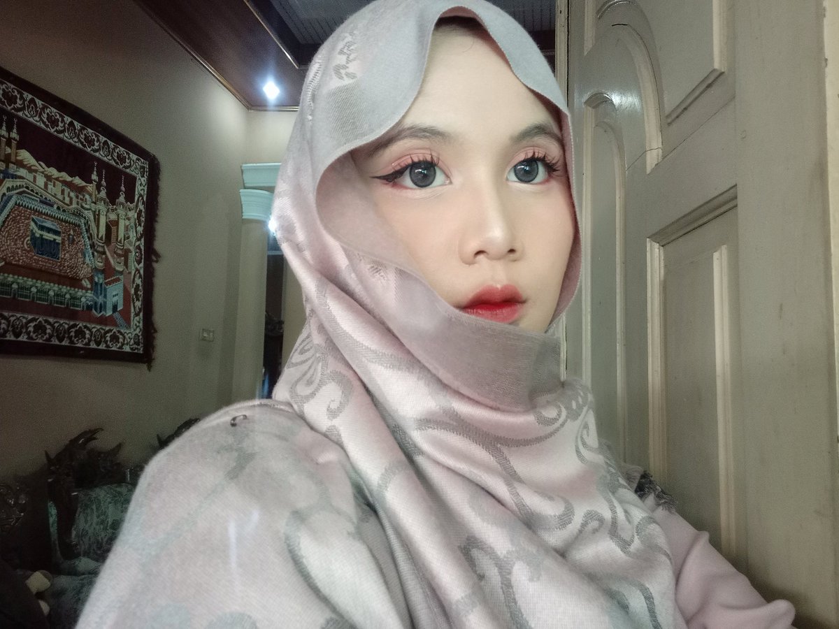 sena 🪤 tweet media