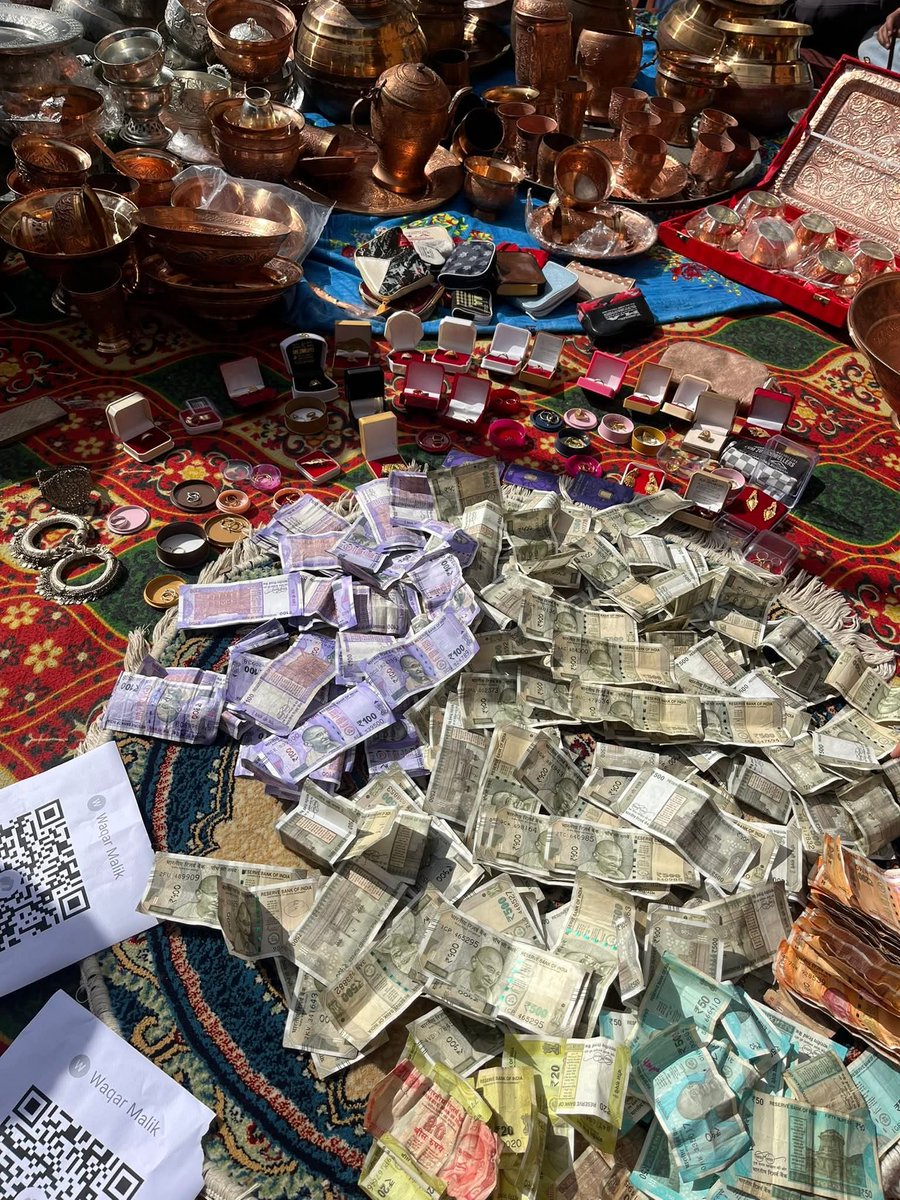 Javid63630's tweet photo. Donations to support Iran. 
Khanpora budgam Kashmir 
May God accept your generous offerings.♥️ https://t.co/wlBesyHrvu