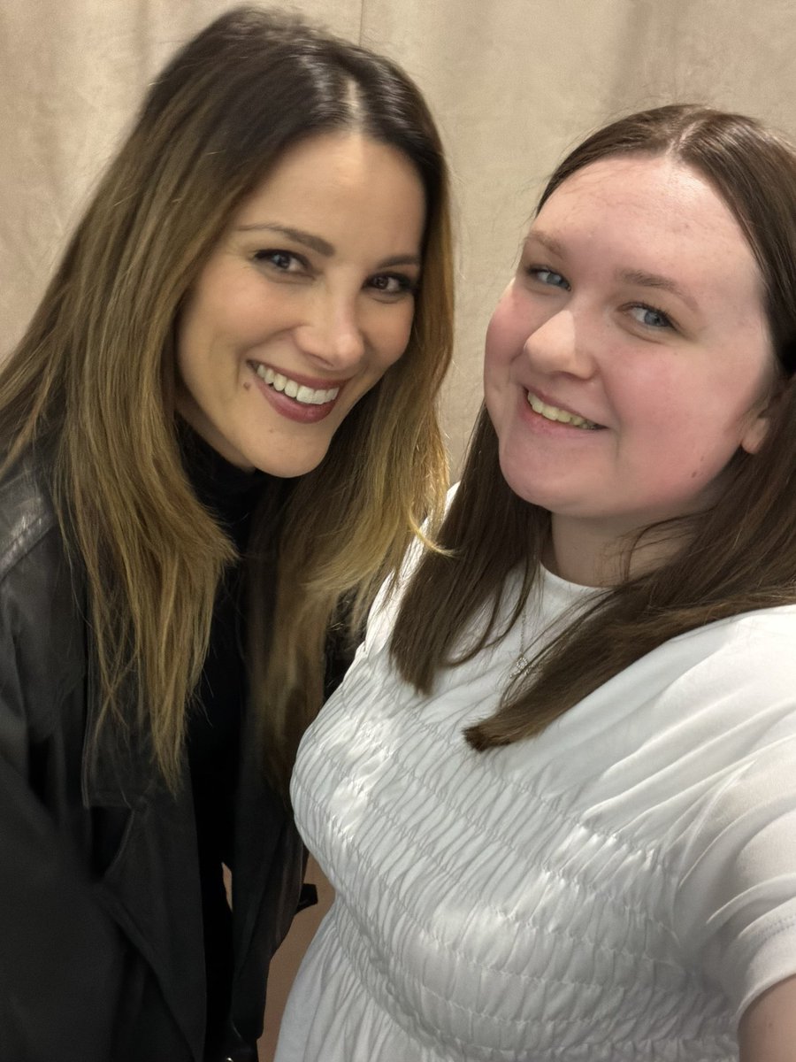 izzy🎐 tweet media