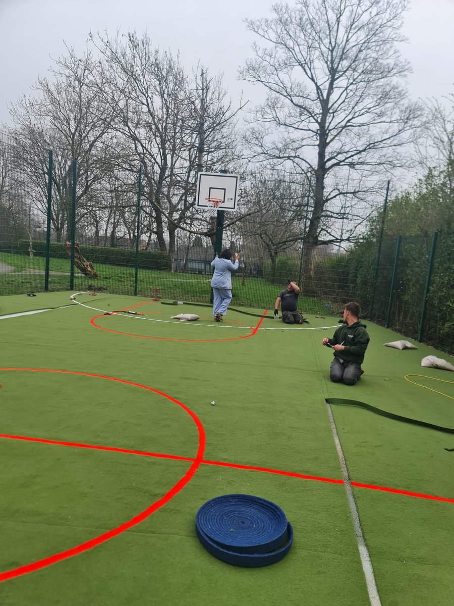 ReflecTeen's tweet photo. This is how our Sunday is going. Creating better space for young people to learn and play.
✨For learning
For playing☀️
For becoming💫 #youthcommunity #safeplace #youthspace #communitymatters #togetherwegrow @reflecteensport 
@TheSocialInvest https://t.co/sToJKfAbOq
