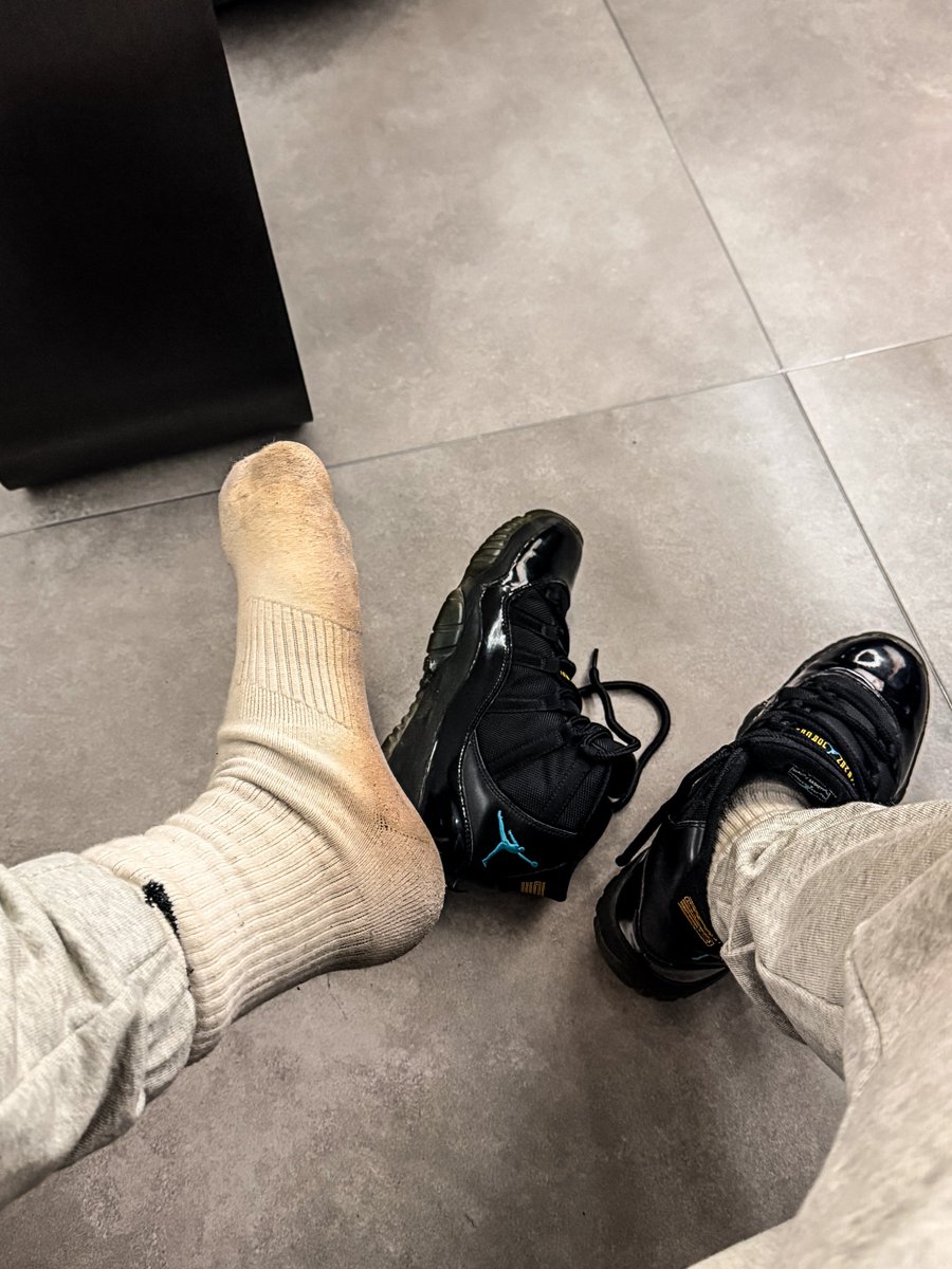 Like him tweet media