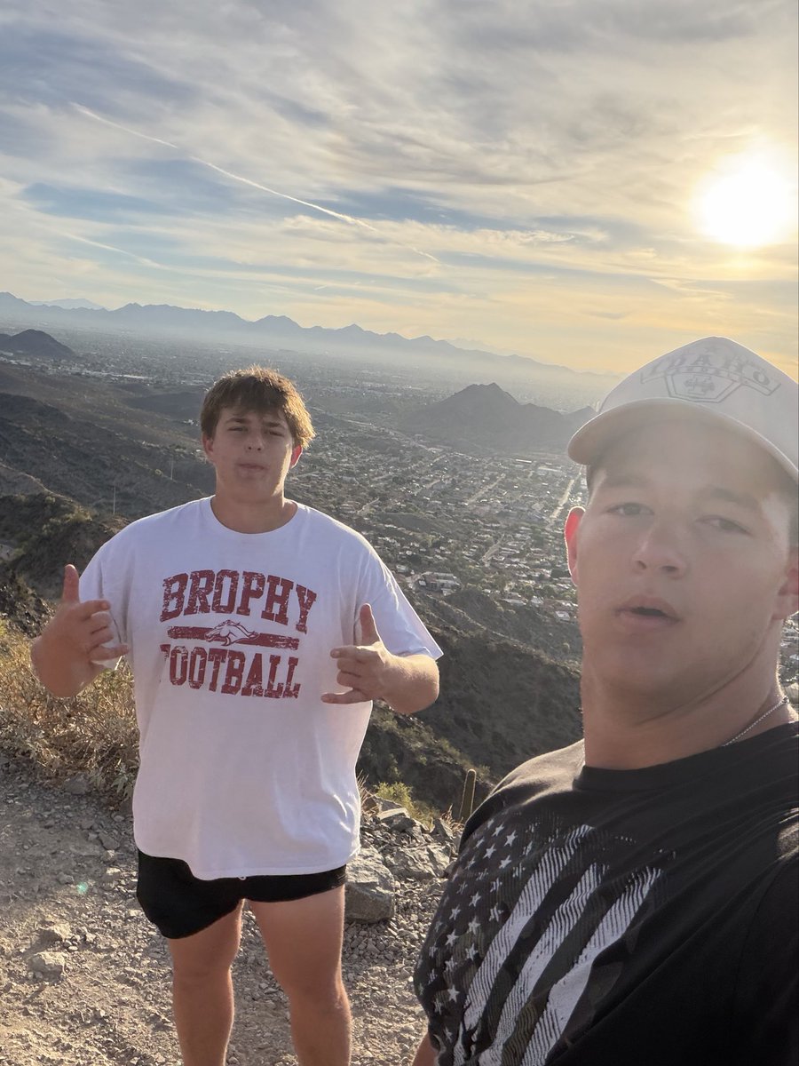 ShaneReiersgaar's tweet image. Morning hike with the boys!! #bst

@jason247scout @CoachMMartinez @Kvandenbosch93 @FootballBrophy