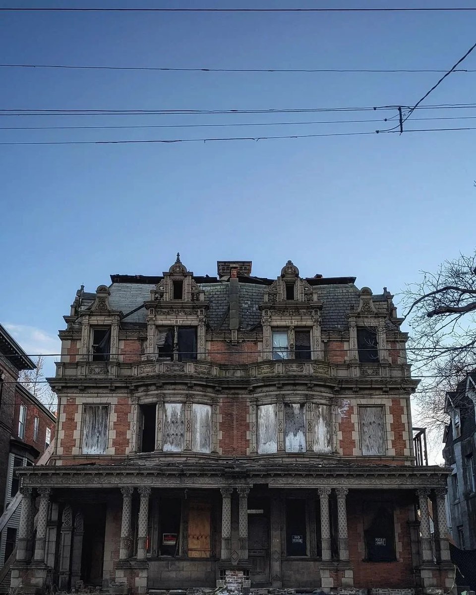 Gay Interrupted tweet media