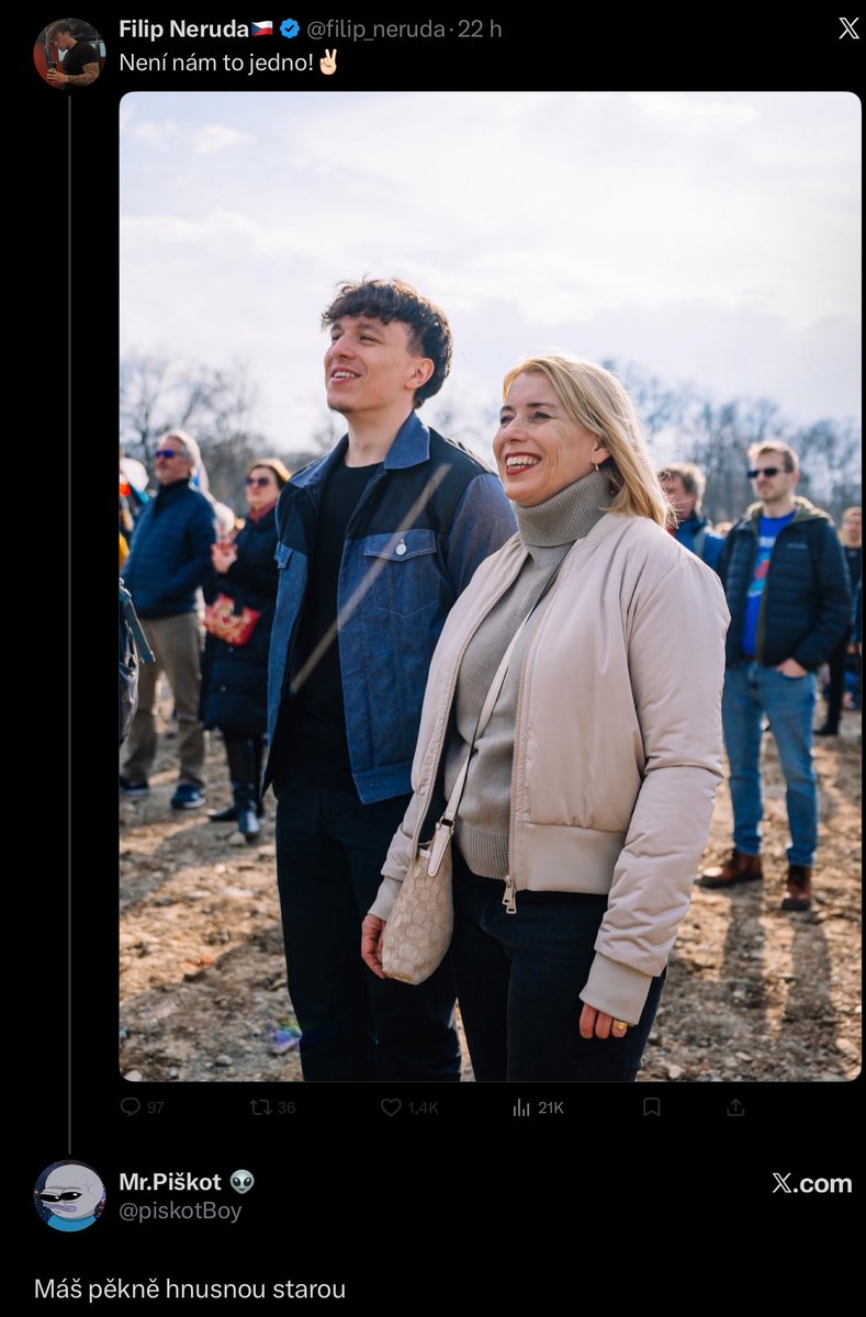 Mr.Piškot 👽 tweet media