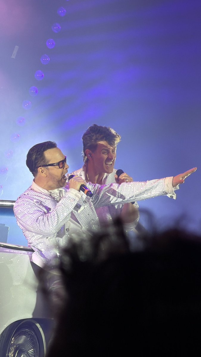 BrandyLamberth's tweet photo. @DonnieWahlberg just wanted to say Happy #nationalDonaldDay to the best one I know!! We 🧡 you!! https://t.co/Ol9cueorXj