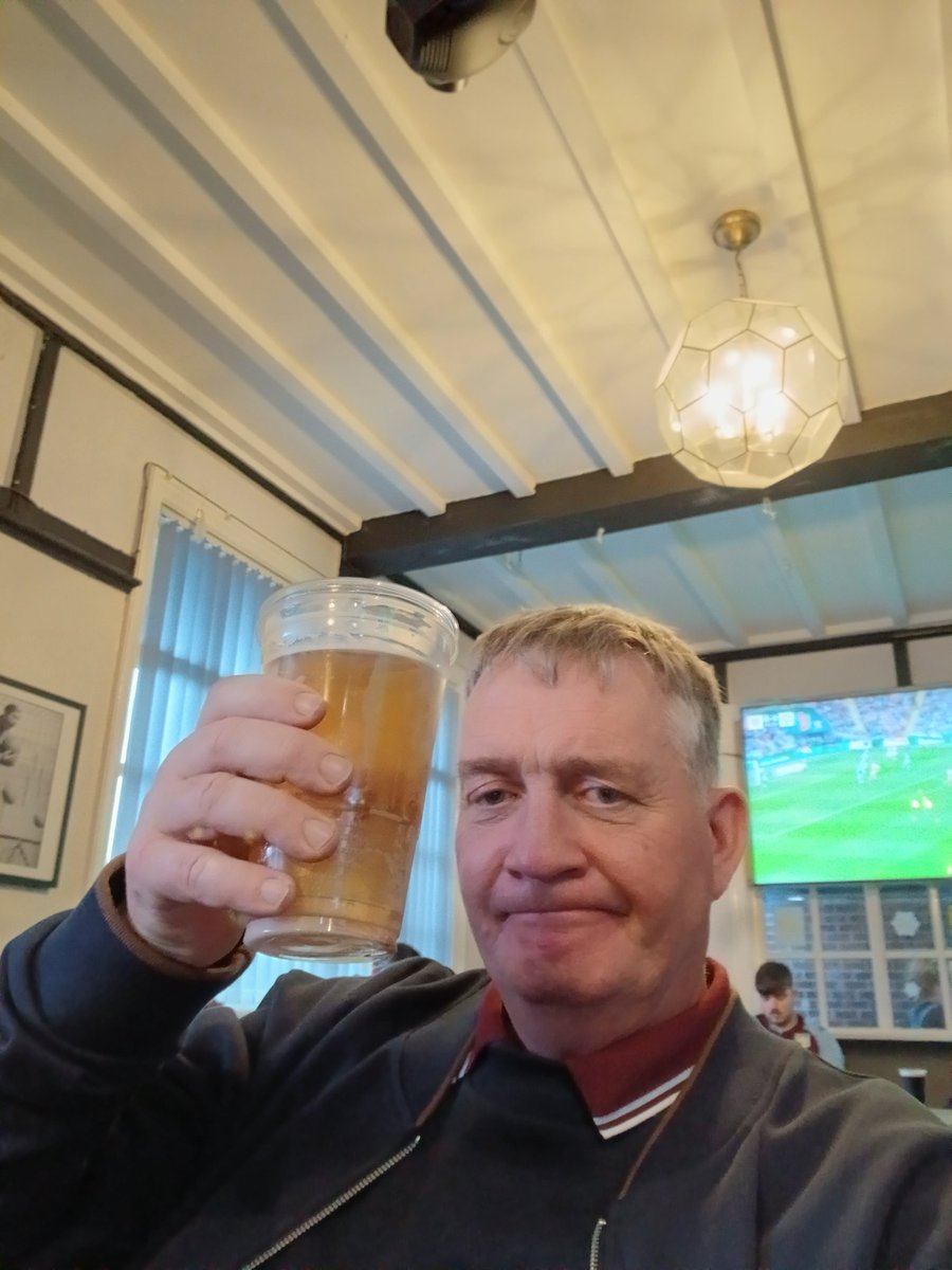 Mark 🏴󠁧󠁢󠁥󠁮󠁧󠁿🇬🇧 also known as Accyhammer🎗 tweet media