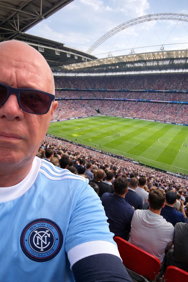 Rusty B 🎭 tweet media