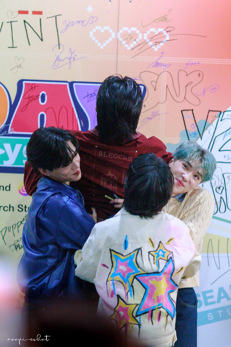 PLOY⇌ ·͜· ♡ tweet media