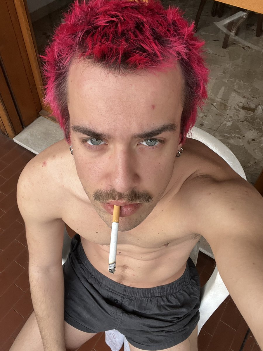 ★★★ tweet media