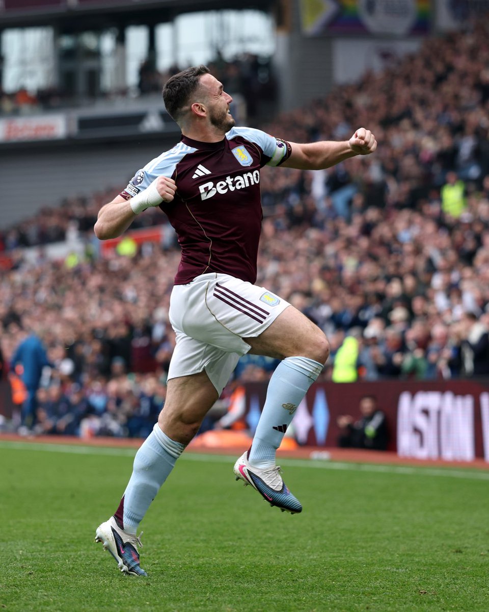 Premier League tweet media