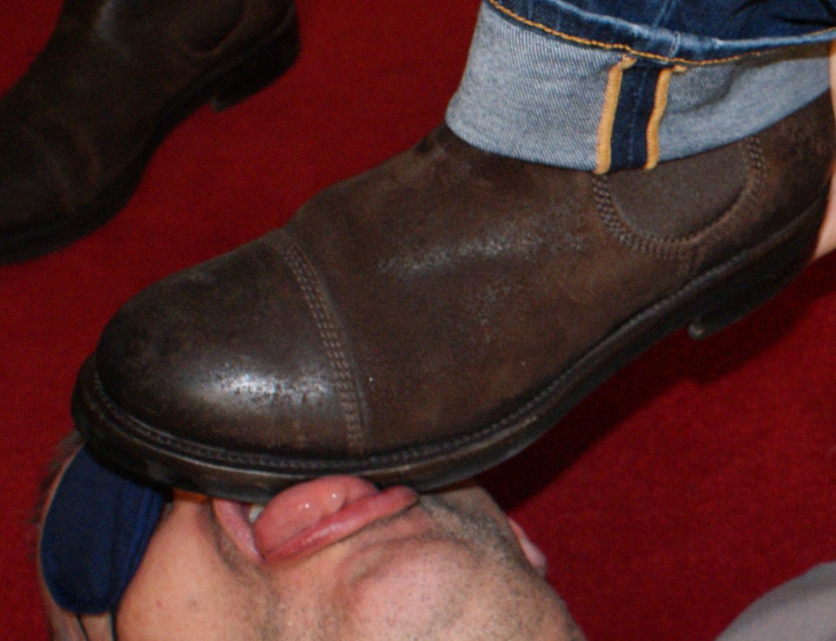 Boots and Sneakers tweet media