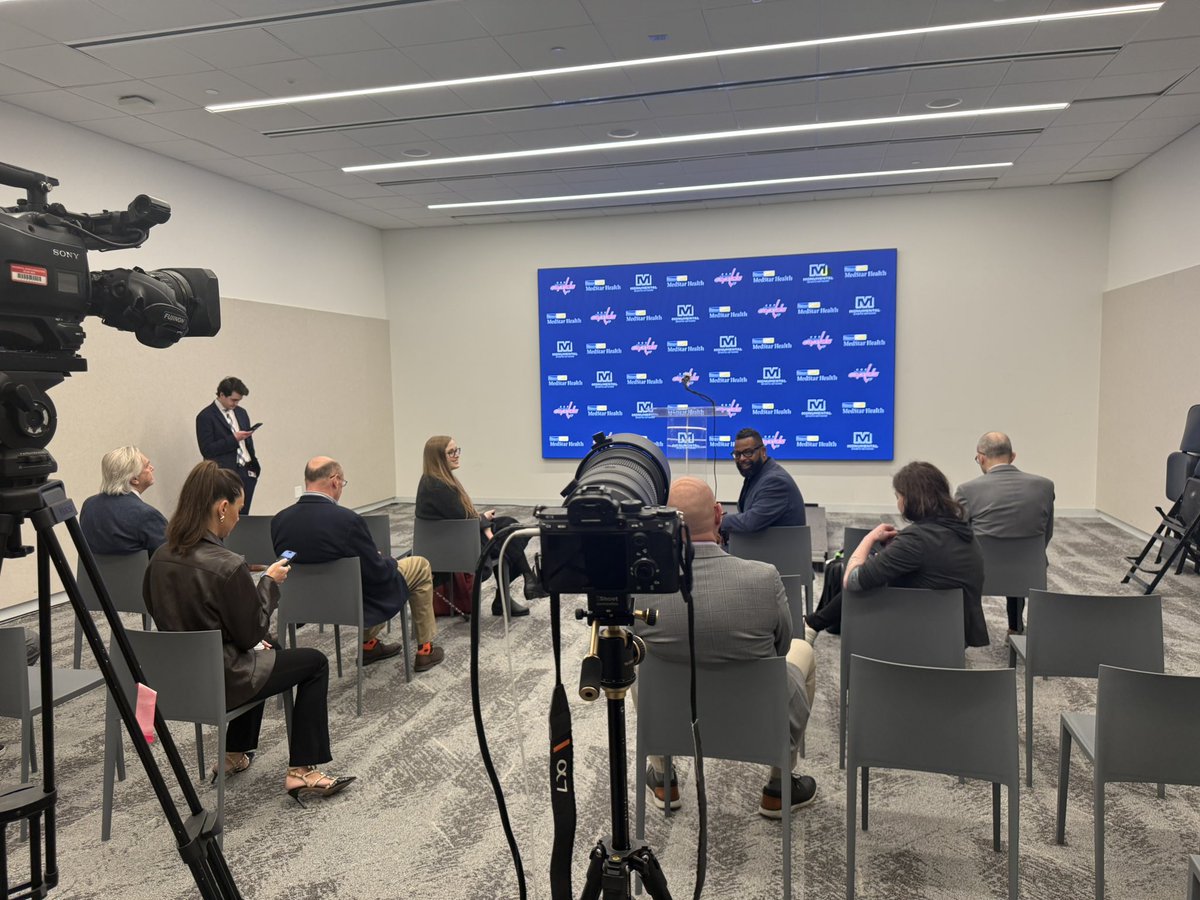 BowieTVSports's tweet image. Bowie TV is on Washington #capitals duty today!! #caps vs #avalance happening in a few….