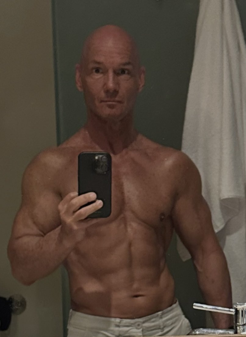 AgelessMeta's tweet image. On a vacation for my 60th birthday.

This is what showing up every day can look like.

Feeling the best I ever have.

#Fit60 #Longevity #Ageless #Over60 #FitnessMotivation