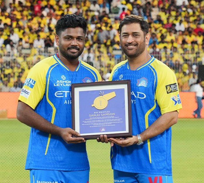 Raptor_VJ's tweet image. TVK #Whistle ku Vote podu 🔥

CSK ku #Whistle podu 🥳