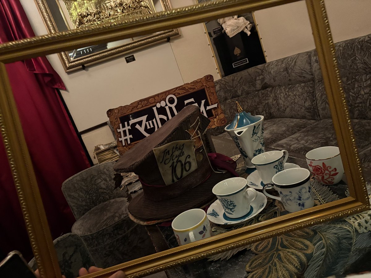 𝔸𝕟𝕟𝕒 tweet media