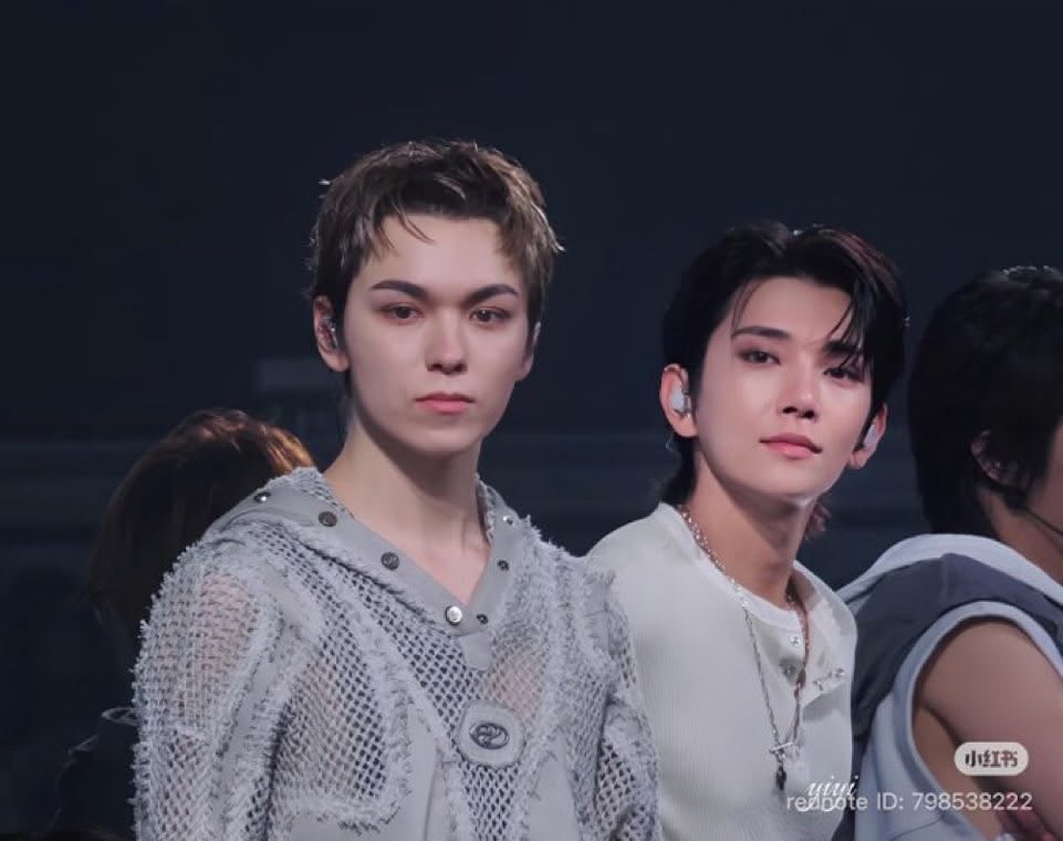 𝒜.ℛ tweet media