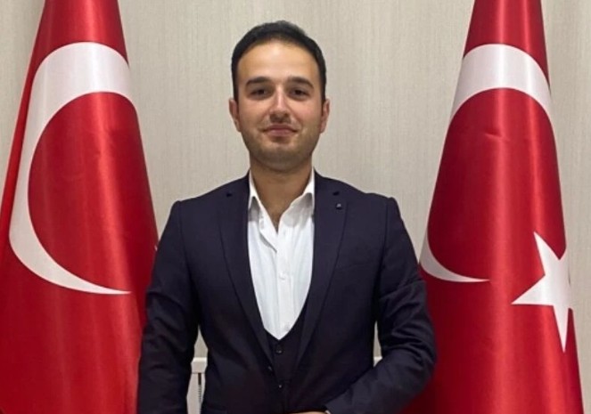 📌 Ateş sokağımıza düştü❗️
Katar'da sehit olanlardan biri de bakkalımızın oğlu,  Aselsan Teknisyeni  İsmail Enes Can🤲🤲🤲
Büyük acı.
Camimizde matem.
Rabbim bütün şehitlerımize rahmet eylesin.
Mekânları cennet olsun🤲🤲🤲🇹🇷🇹🇷🇹🇷