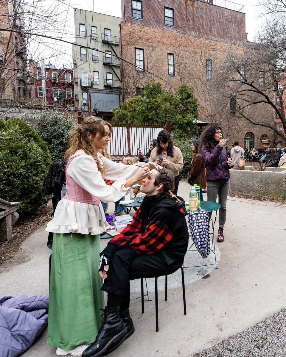 Elizabeth Street Garden tweet media