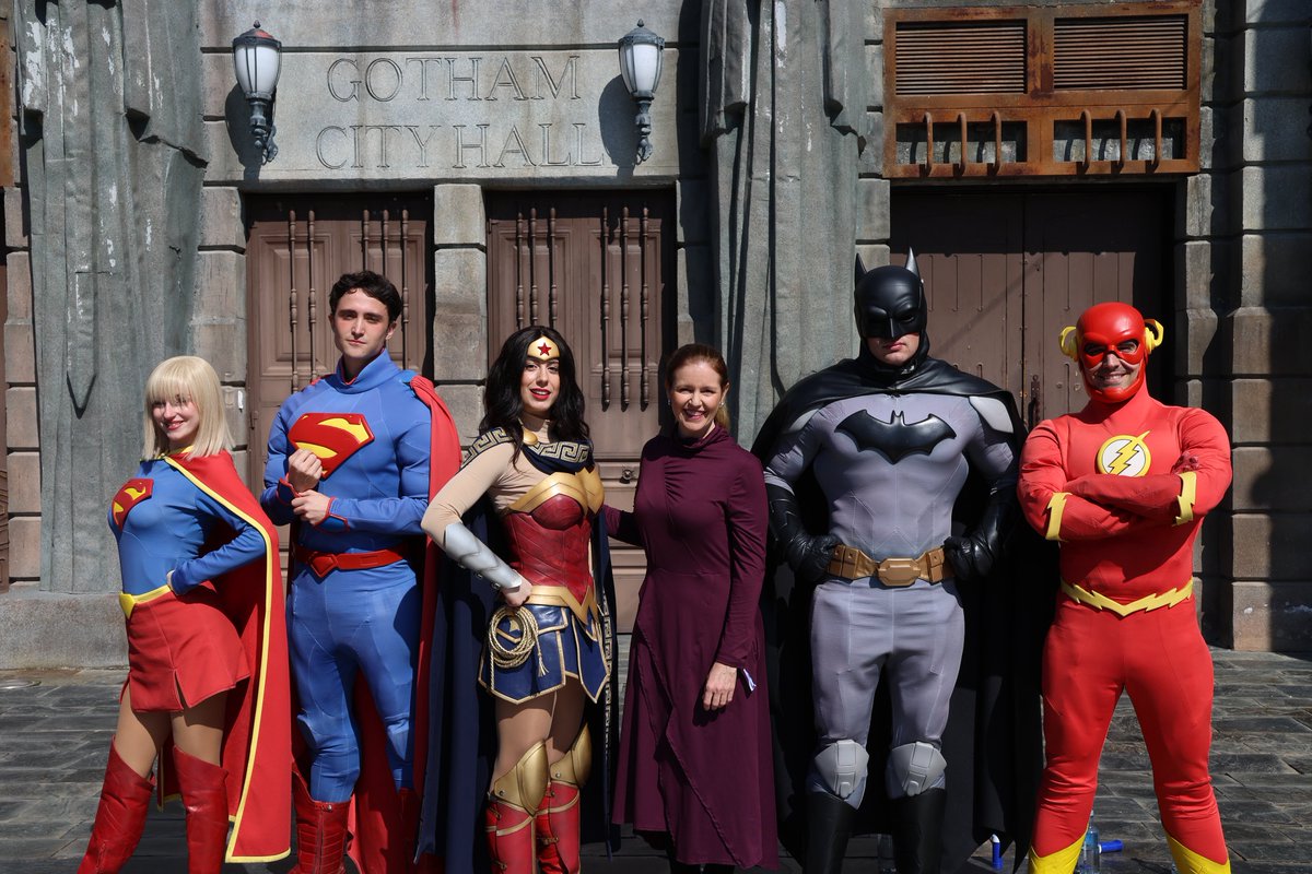 Ana Davila tweet media