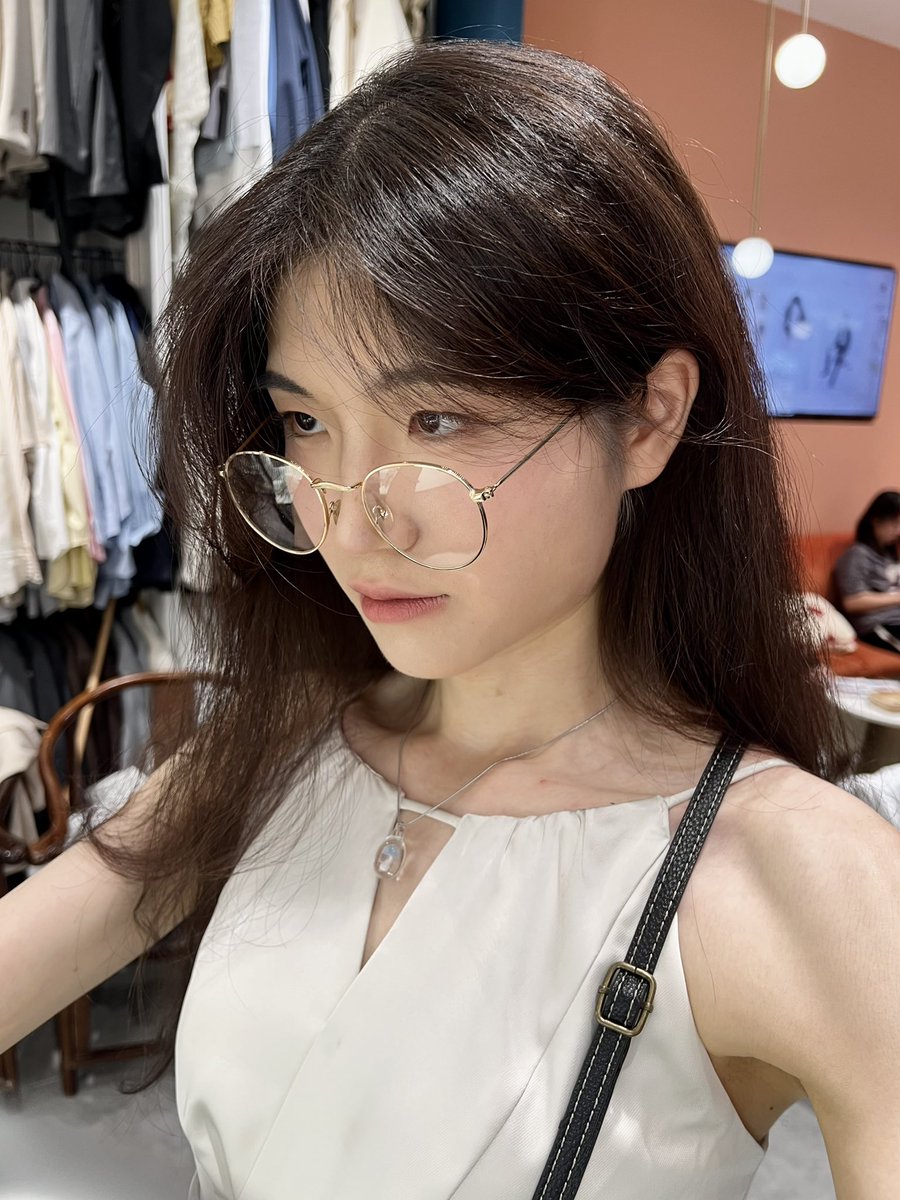 amber ଳ tweet media