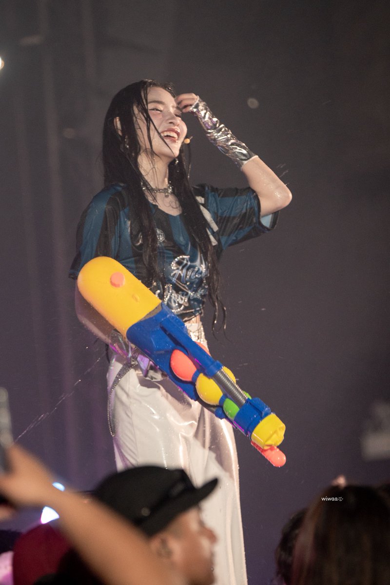 วว. ◡̈ tweet media