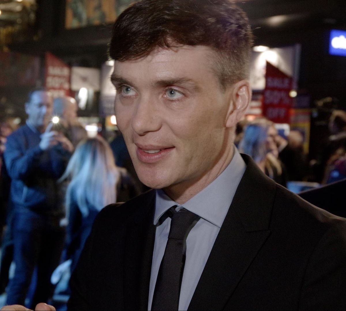 if he looked at me like this i think i’d pass out