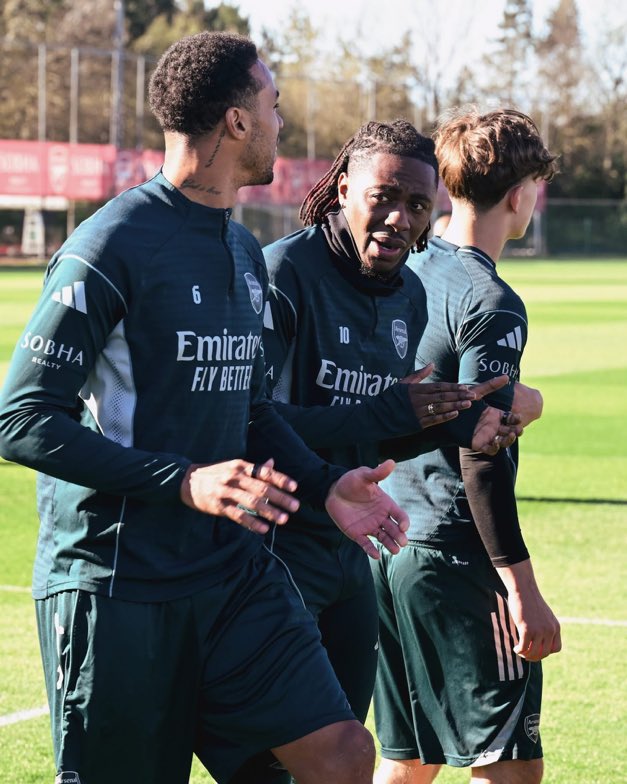 Dean James tweet media