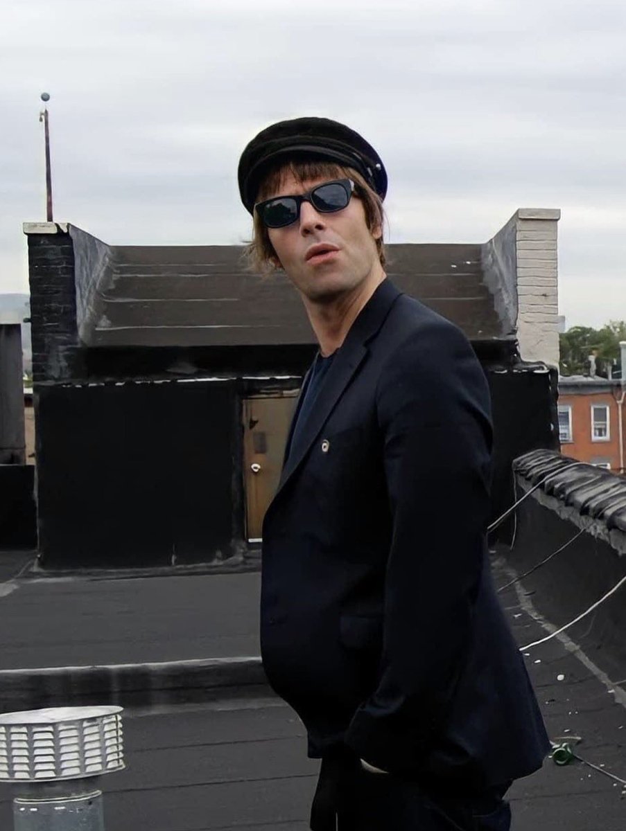 scarlett ✰ tweet media