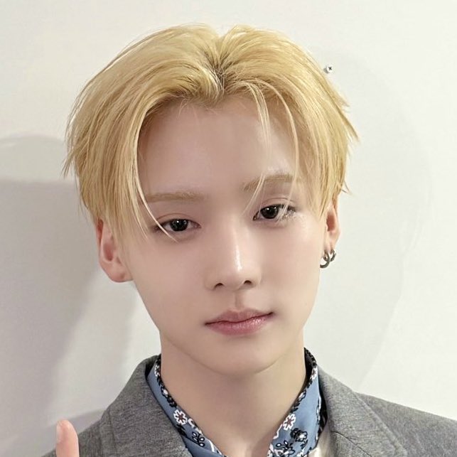 sangwonielover's tweet photo. 울어서 눈 퉁퉁부은거 진짜 ㄱㅇㅇ.. https://t.co/Z10H4FfLzQ