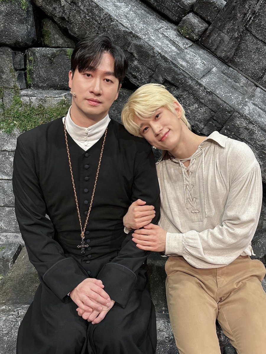 섬으로 간 나비 tweet media