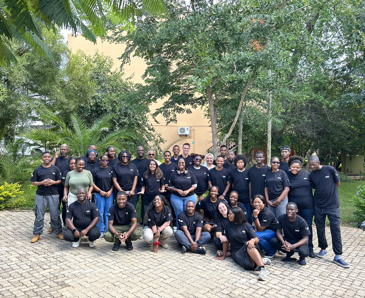 Hack4Dev tweet media