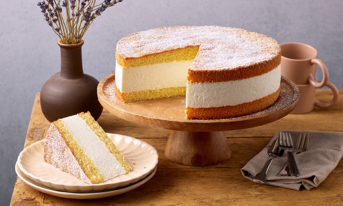 EmmaPeel_Knight's tweet image. Les plus anciennes origines de ce gâteau remontent à la Grèce antique,plusieurs siècles avant Jésus Christ!Ce dessert #Viennois typique possède une longue tradition,est un véritable classique sur la table familiale surtout depuis la période #Biedermeier (vers 1850). #Servicetweet