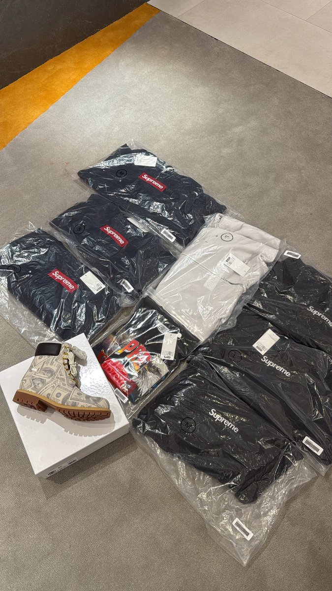 Got everything I wanted from Supreme x Margiela MM6 🤝