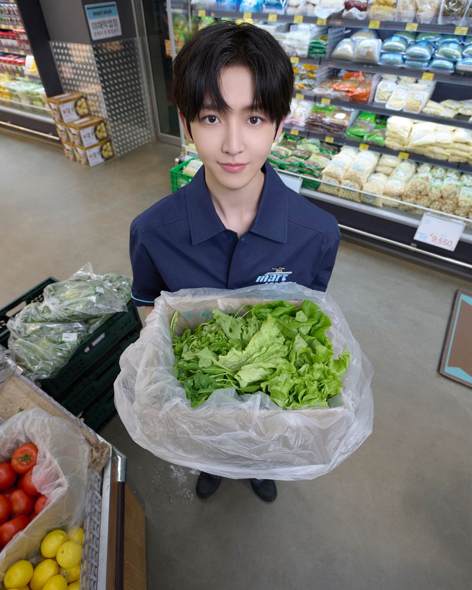kickflip_jype's tweet photo. My First Quest #1 🛒🕹️
Do I look stup!d?

KickFlip The 4th Mini Album "My First Kick"
2026.04.06 6PM (KST) Release!
https://t.co/FadNJDbUDK

#KickFlip #킥플립
#My_First_Kick https://t.co/6KvwK2hGNQ