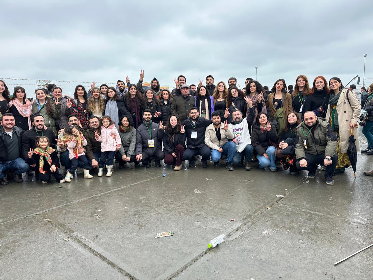 ohd_istanbul's tweet photo. Em li qadên Newrozê ne

Newroz pîroz be. ✌️ https://t.co/uNPbgyyZzD