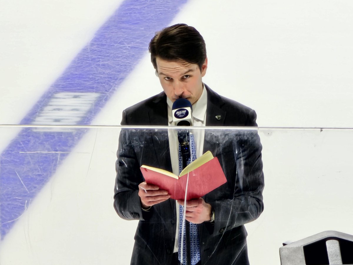 210Darryl's tweet photo. The voice of your @RailersHC @Realtimfoley making an announcement asking that no pictures be taken during the wedding ceremony. Under further review, this was before the ceremony, and as such, perfectly legal. https://t.co/3O5tnmlEit