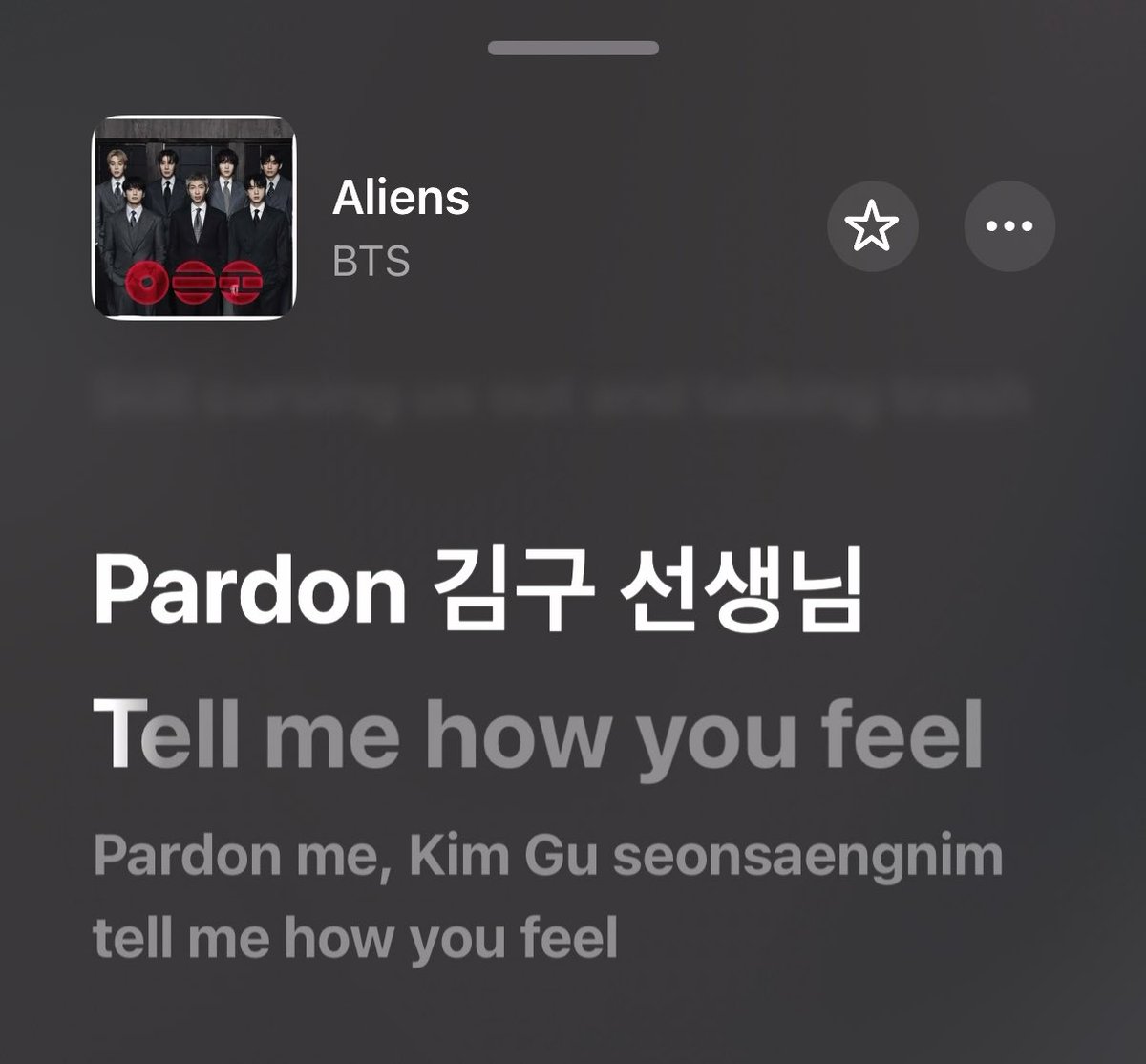 “Pardon, 김구 선생님, tell me how you feel” - Aliens by BTS 

เห็นอต.มันคุยกันเรื่องชื่อคิมกู*ในเพลง (นี่เดาว่าท่อนนี้พี่นัมจุนแต่งแน่นอน 1000%) ว่าทำไมเขียนถึงคนชื่อคิมกู เค้าบอกว่าเมื่อ 80 ปีที่แล้วคิมกูเขียนบทความชื่อ "ประเทศที่ฉันใฝ่ฝัน"(My Desire)