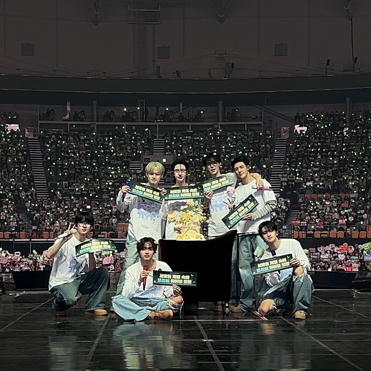 arika ♡ tweet media