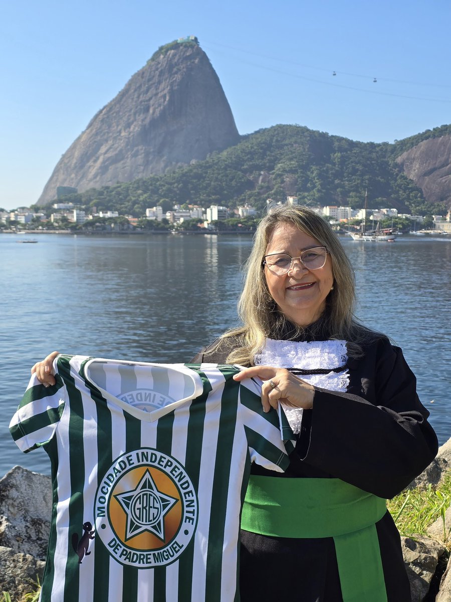 Mocidade Independente tweet media