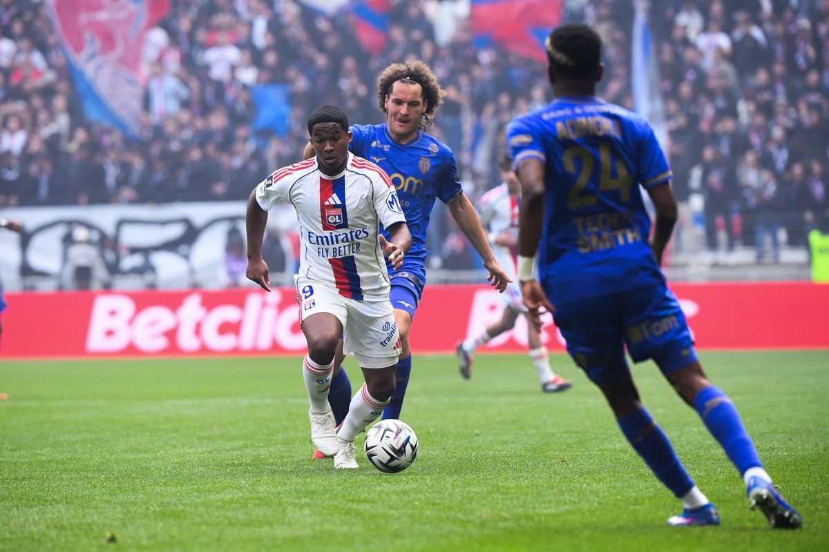 Instant Foot ⚽️ tweet media