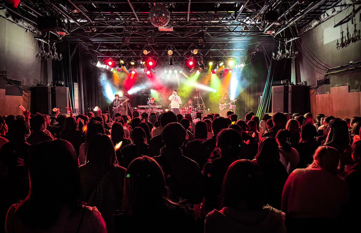 V 【next→2026.3.22】 tweet media