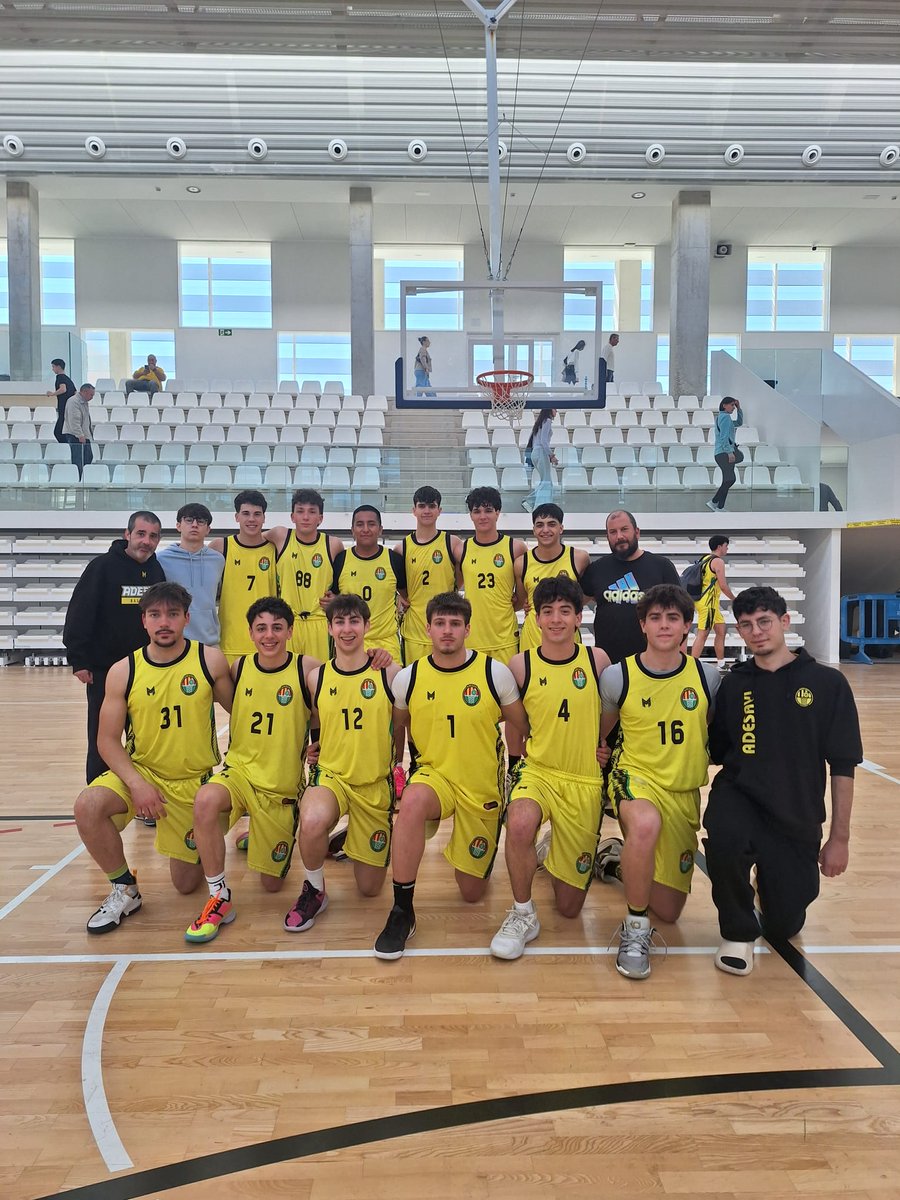 CD ADESAVI tweet media