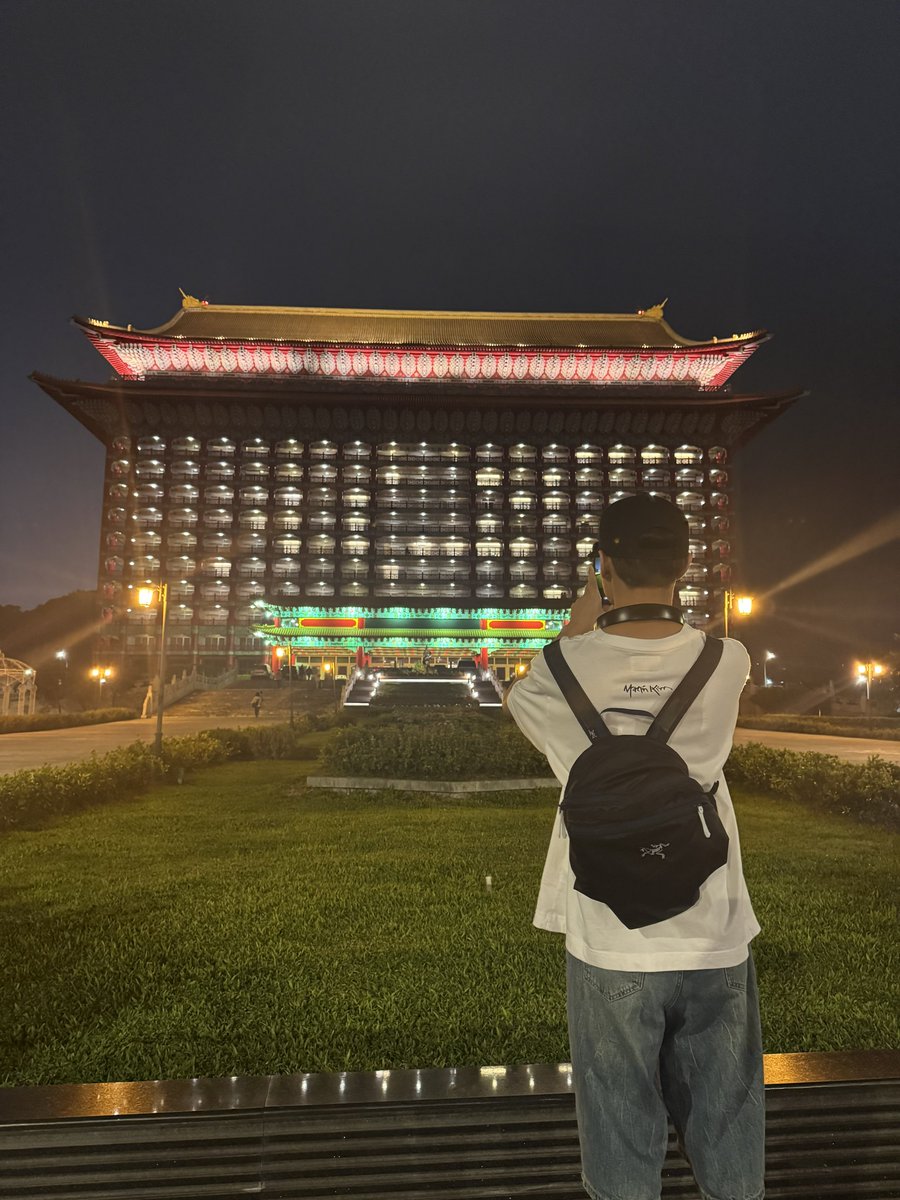 帰りは、バスと電車を乗り継いで台北へ戻る
KZは西門町でラブブ買えて喜んでた
金元寶炒飯でエビ炒飯食べて2日目終了
#台湾旅行