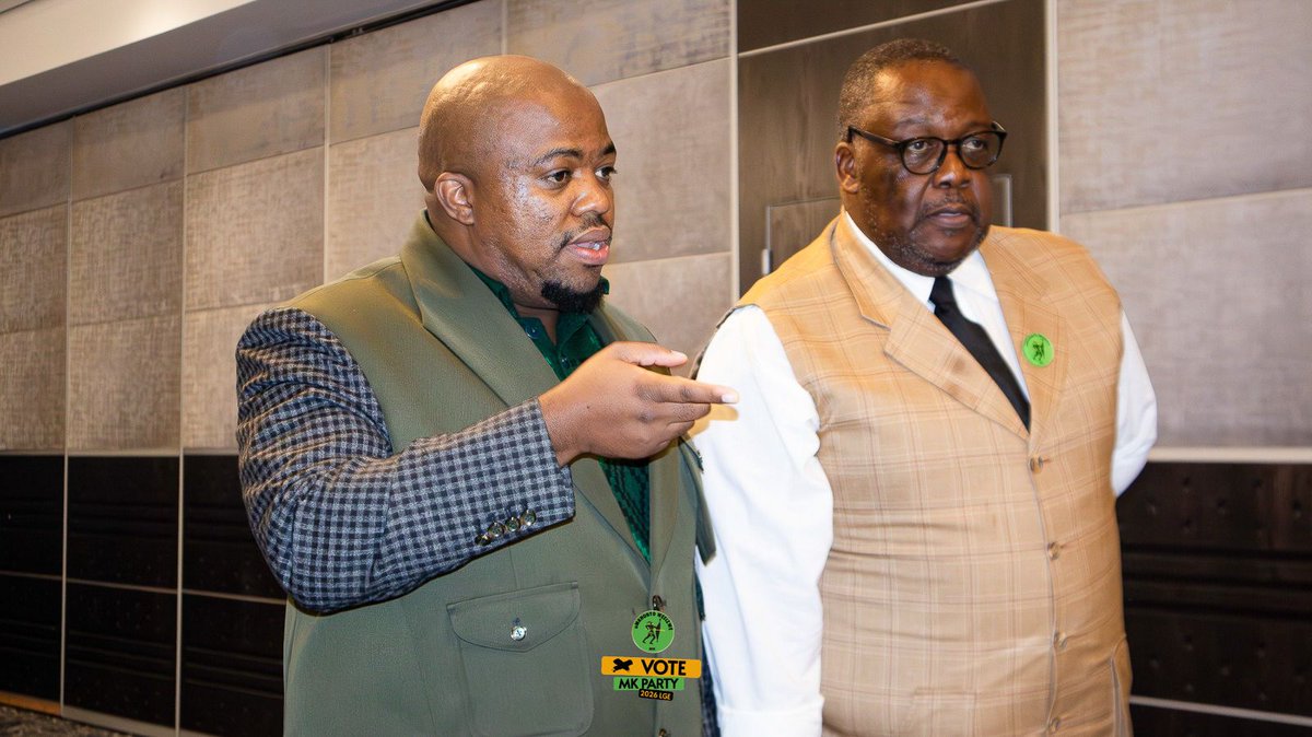 CadreNguyi's tweet image. The National Officials of the #MK Party convened a meeting today in Durban, led by H.E. President Jacob #Zuma. We Are Ready For Local Government Elections! #WozaLGE #VoteMKP #GwazaMkhontoGwaza