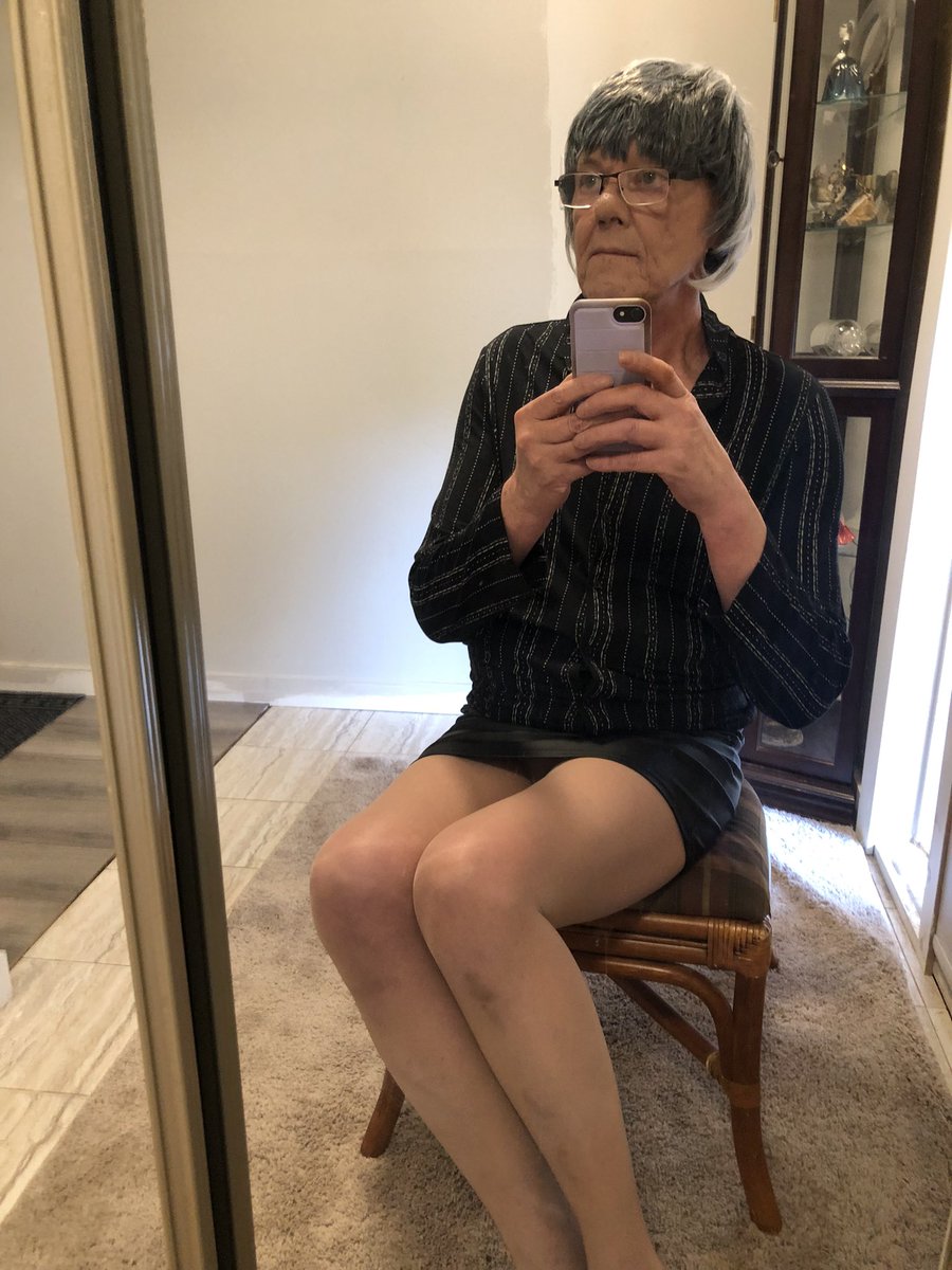 SilkSlips2099 tweet media