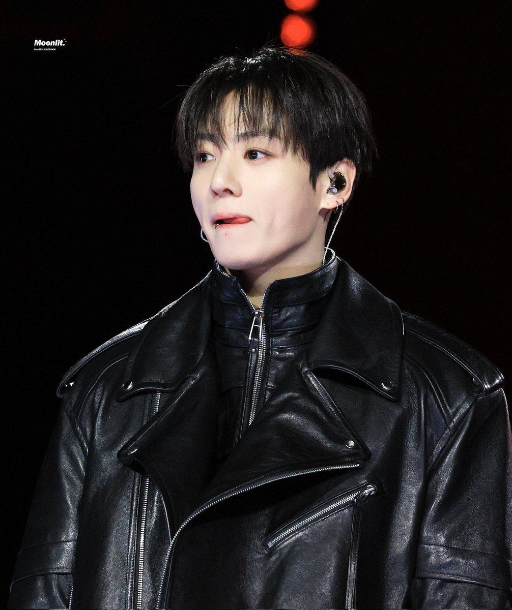 dailyjkpraise's tweet photo. Jungkook gained the Most Spotify monthly listeners for a K-pop soloist in last 24 hours.
— 15,816,475 (+221,381) https://t.co/u6I9WuAUWd