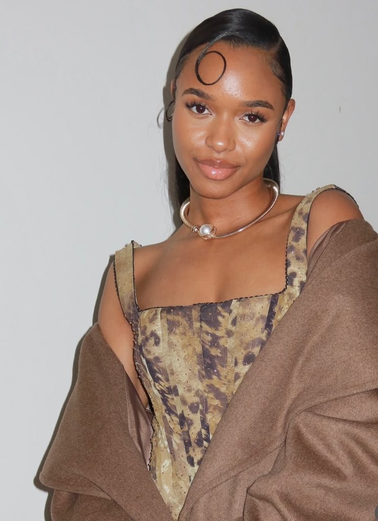 Beauty In Black tweet media