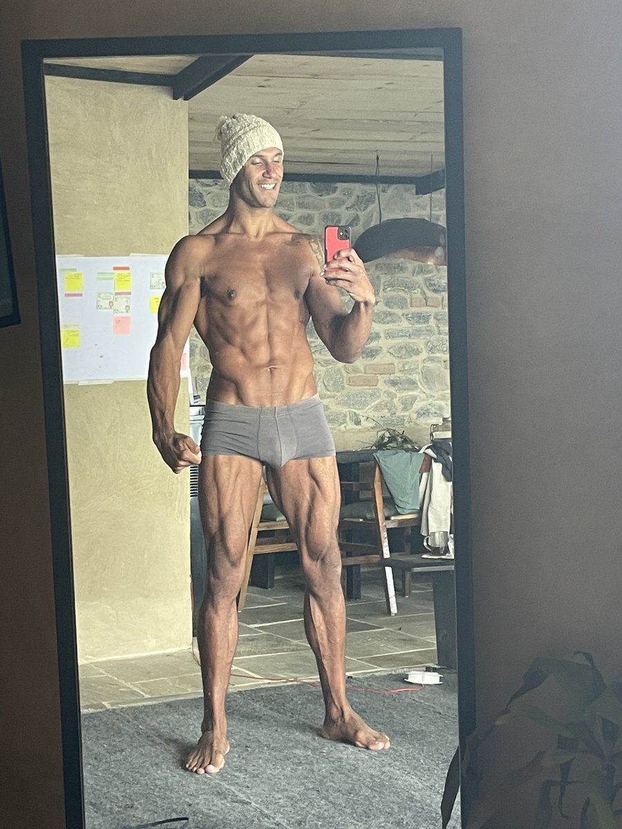 God Maximus tweet media