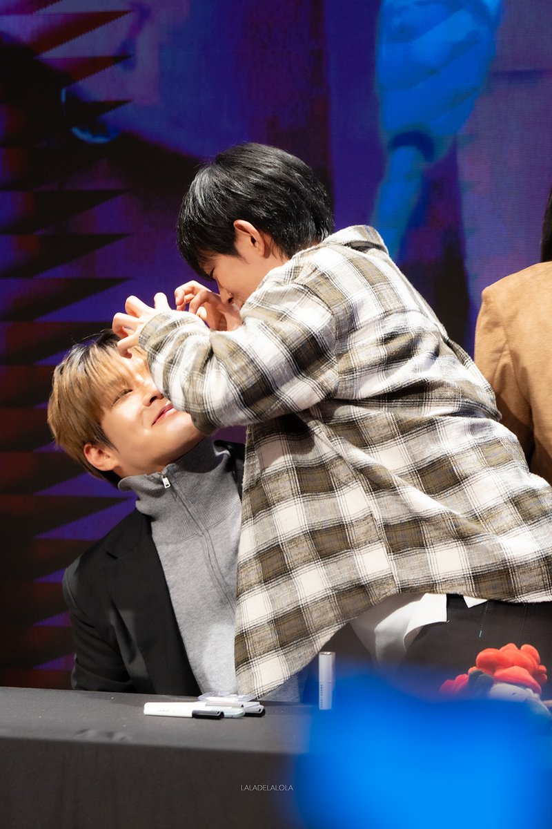 Coffee Break 🐈⬛ tweet media