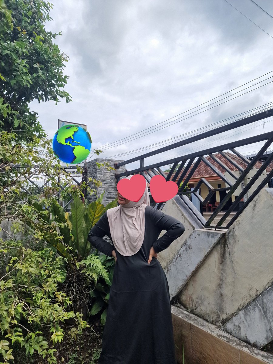 julie🍉 tweet media